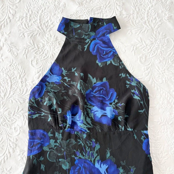 NWOT Lulus Elegant Entrance Black Floral Print Halter Maxi Dress Small - Picture 3 of 9